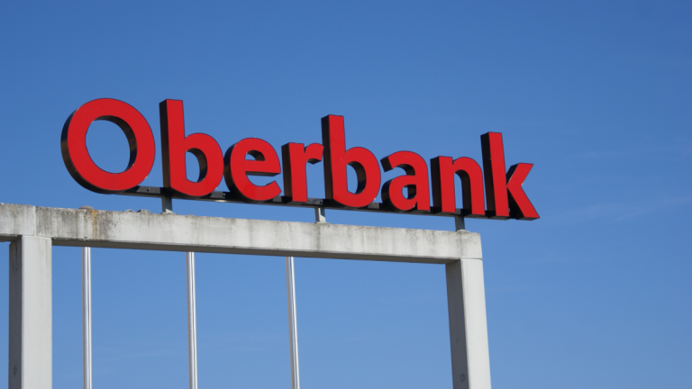 Pénzforgalomra vonatkozó előírásokat sértett meg az Oberbank