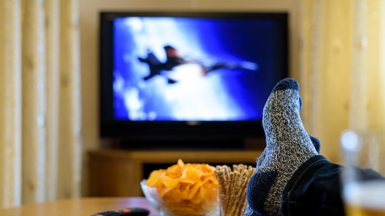Naponta minimum 1 percet tévézett 6,5 millió magyar