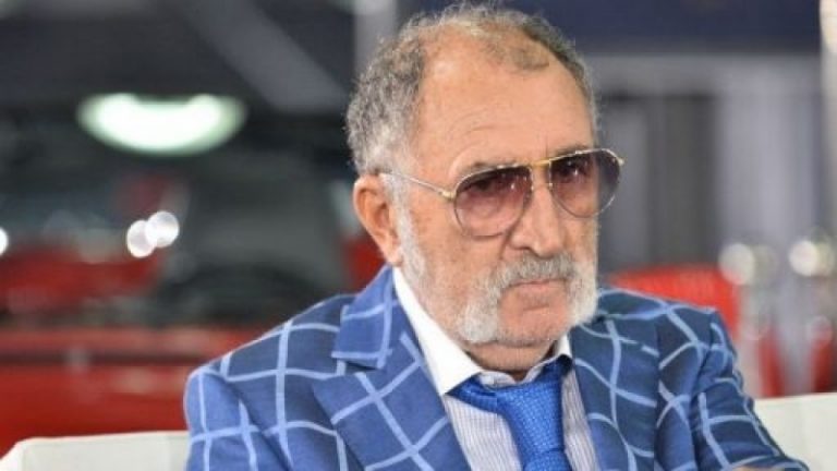 A román milliárdos 132 helyet vert Csányi Sándorra