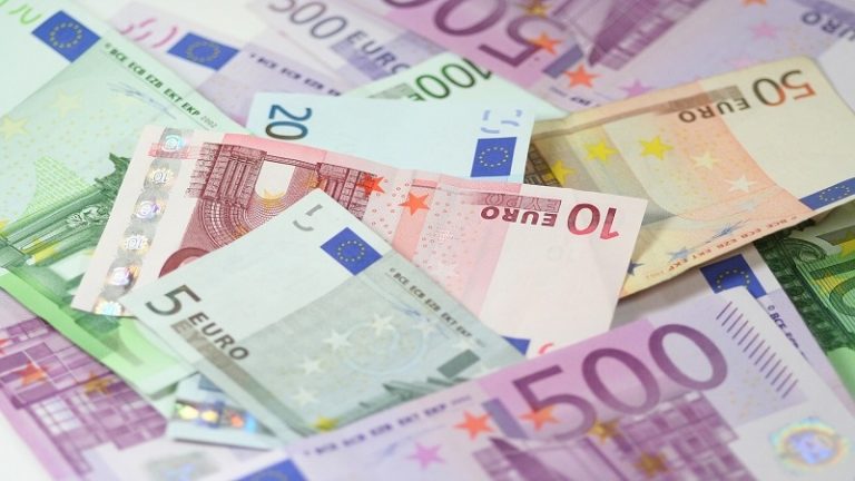 Eurómilliókat kapnak sürgősen a szlovák kis falvak