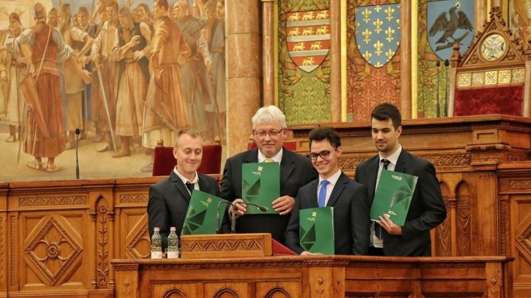 Szakma Sztár: díjazták a legjobbakat Szakma Sztár: díjazták a legjobbakat