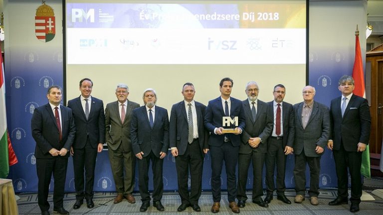 Díjazták az év projektmenedzsereit Díjazták az év projektmenedzsereit