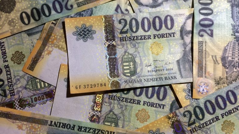 Egyre több a forgalomban levő készpénz itthon