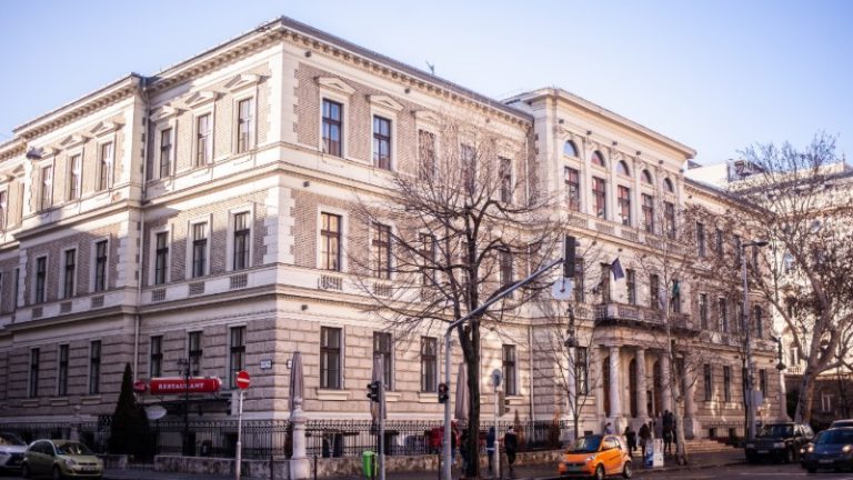 Együttműködési megállapodást kötött a BGE a Hungast Csoporttal Együttműködési megállapodást kötött a BGE a Hungast Csoporttal
