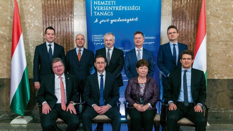 Program a Versenyképesebb Magyarországért Program a Versenyképesebb Magyarországért