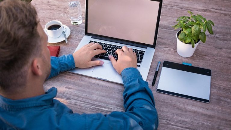 A vállalkozások továbbra is kedvezőnek ítélik meg az üzleti klímát A vállalkozások továbbra is kedvezőnek ítélik meg az üzleti klímát
