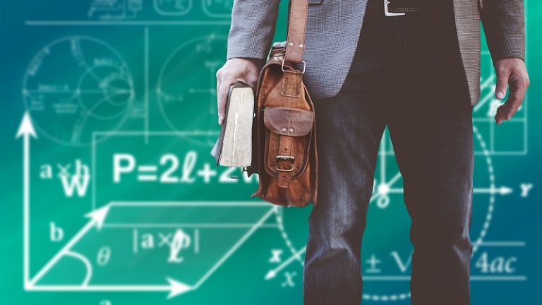 Projektmenedzserek végeztek a Magyar Mérnöki Kamara új mesteriskolájában Projektmenedzserek végeztek a Magyar Mérnöki Kamara új mesteriskolájában