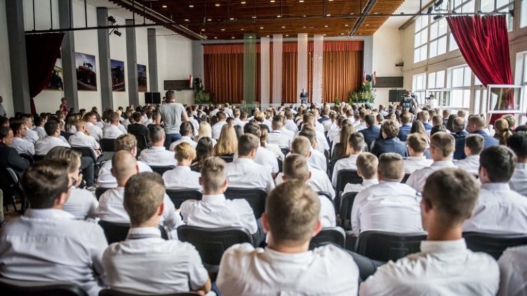 Az agráriumban is elkerülhetetlen a nemzedékváltás
