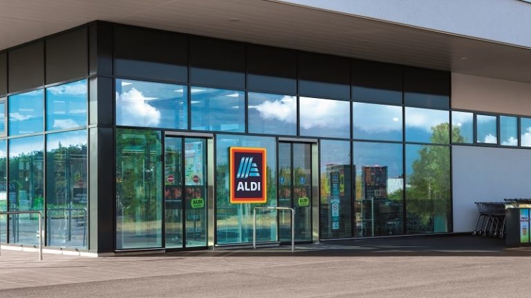 Új hűtőraktárat épít és létszámot bővít az Aldi