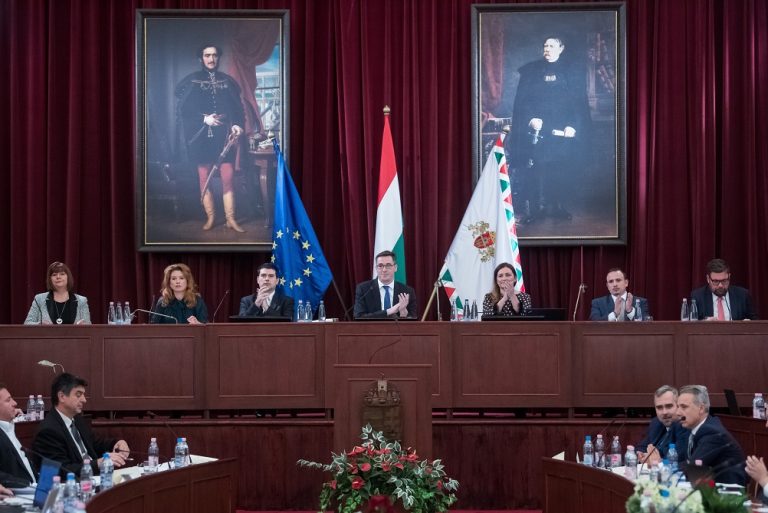 Megtartotta alakuló ülését az új összetételű Fővárosi Közgyűlés Megtartotta alakuló ülését az új összetételű Fővárosi Közgyűlés