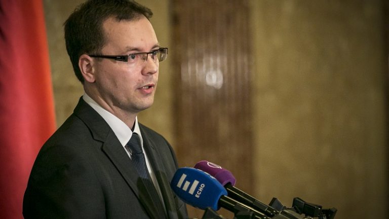 Az adminisztrációs terhek csökkentése az Adó-Tanácskozás fókuszában Az adminisztrációs terhek csökkentése az Adó-Tanácskozás fókuszában