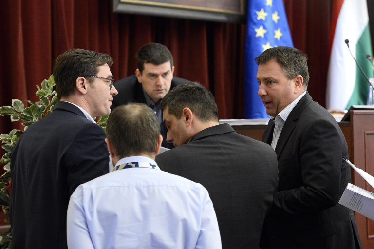 Új alapokra helyezi a Fővárosi Közgyűlés működését az szmsz módosítása Új alapokra helyezi a Fővárosi Közgyűlés működését az szmsz módosítása