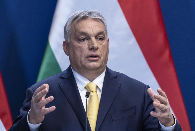 2000 milliárd forint a bajban lévő vállalkozásoknak 2000 milliárd forint a bajban lévő vállalkozásoknak