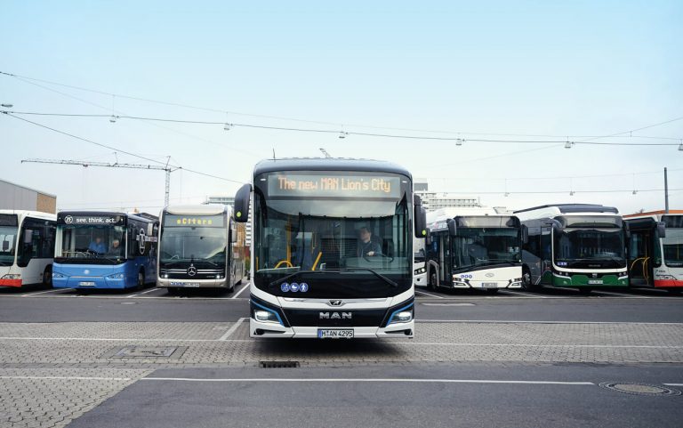 Elektromos buszt tesztelnek Budapesten Elektromos buszt tesztelnek Budapesten