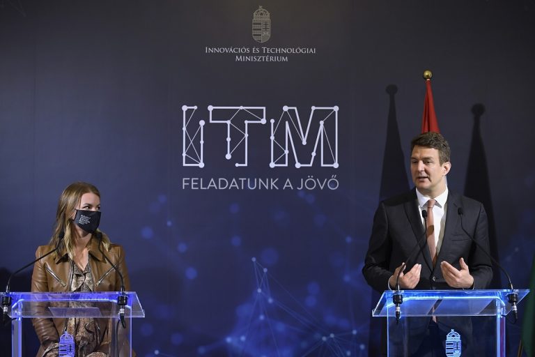 Társadalmi egyeztetés a divat- és designipari vállalkozások támogatásáról Társadalmi egyeztetés a divat- és designipari vállalkozások támogatásáról