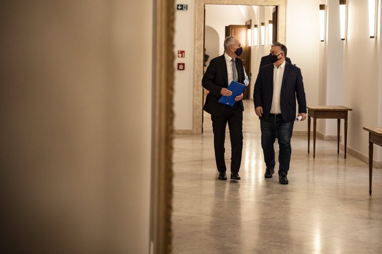 A kormány a gazdaságvédelmi akcióterv kiegészítéséről rendelkezett A kormány a gazdaságvédelmi akcióterv kiegészítéséről rendelkezett