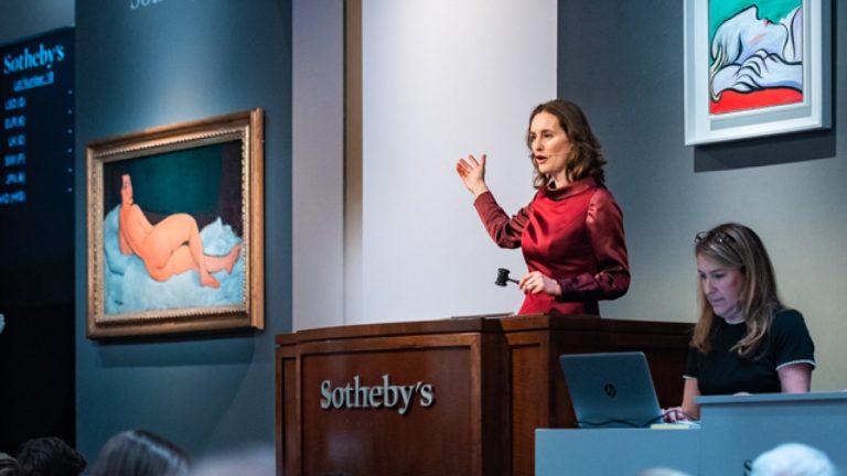 A Sotheby’s aukciósház megelőzte idén árbevételben a Christie’s-t A Sotheby’s aukciósház megelőzte idén árbevételben a Christie’s-t