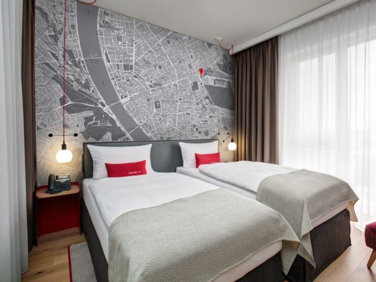Megnyílt az első magyarországi IntercityHotel Megnyílt az első magyarországi IntercityHotel