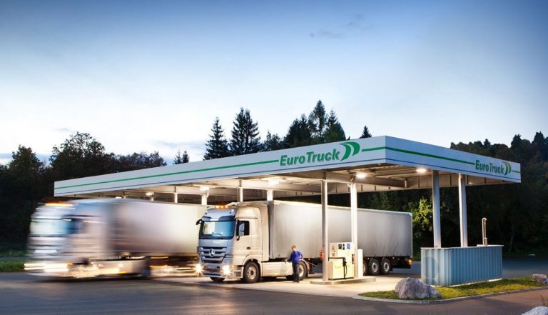 Hegyeshalomnál automata EuroTruck töltőállomást épített az OMV Hungária Hegyeshalomnál automata EuroTruck töltőállomást épített az OMV Hungária