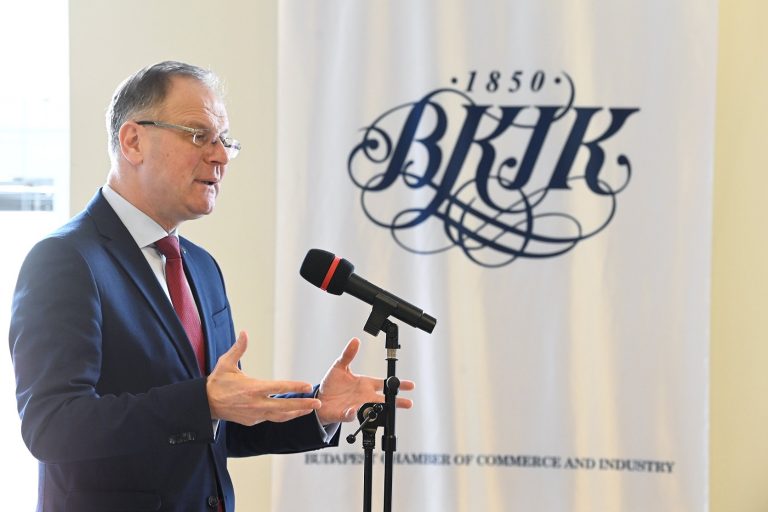 Komplex területfejlesztési politikára törekszik a kormány