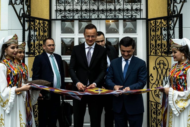 Minden feltétel adott a magyar-üzbég gazdasági együttműködés fejlesztéséhez Minden feltétel adott a magyar-üzbég gazdasági együttműködés fejlesztéséhez