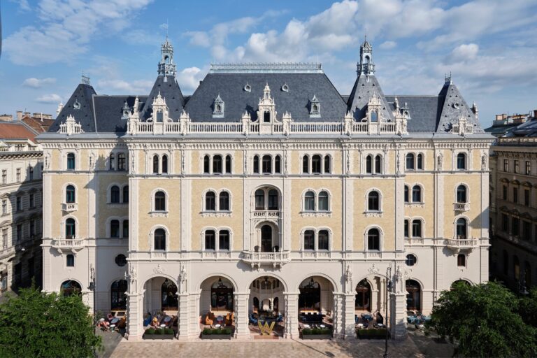 Új szállodamárka jelent meg a W Budapest Hotel átadásával
