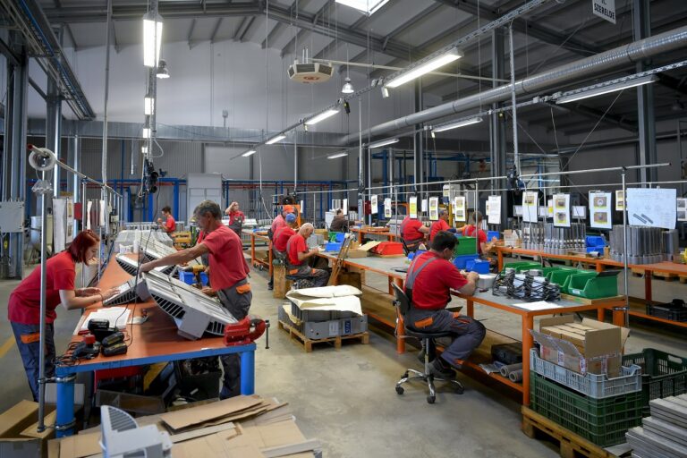 Októberben 4 millió 757 ezer volt a foglalkoztatottak száma